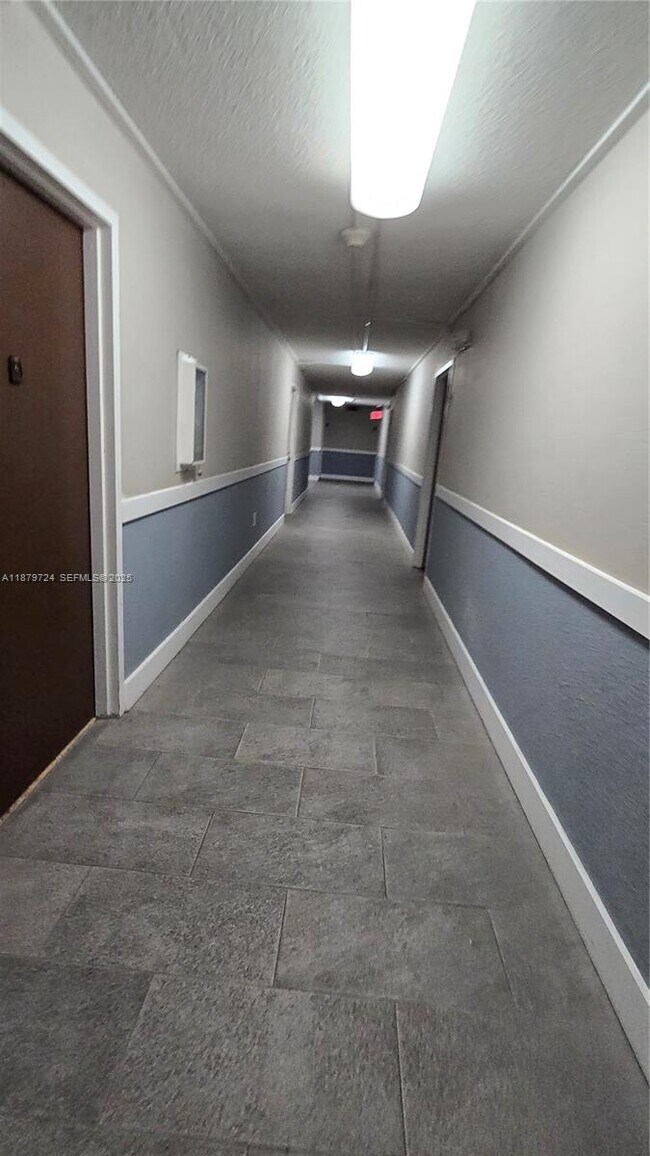 Building Photo - 496 NW 165th St