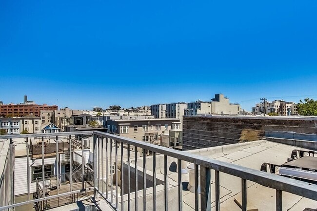 Building Photo - 1375 Minna St