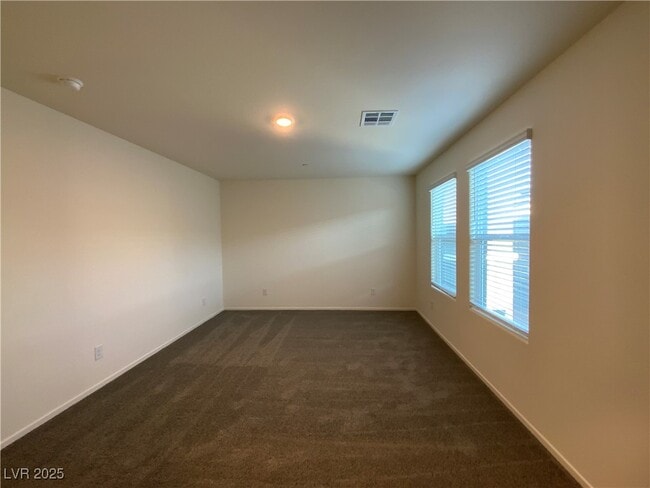 Building Photo - 4989 Fern Mesa Ave