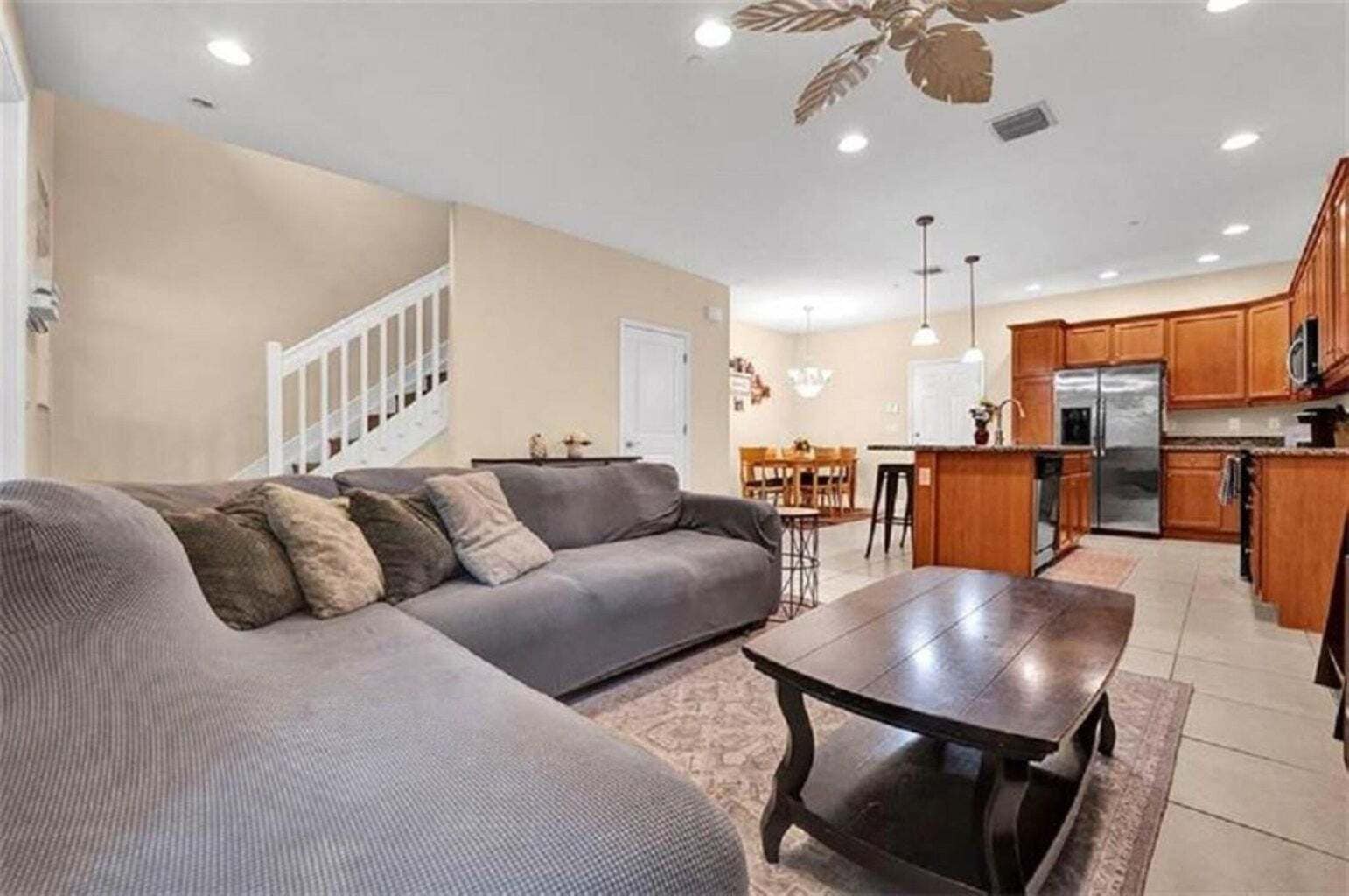 Building Photo - 6249 Bay Club Dr