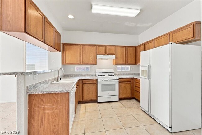 Building Photo - 2681 Park Creek Ln
