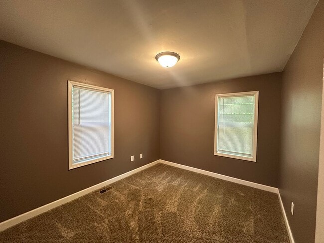 Building Photo - 3 bedroom home - Velva, ND