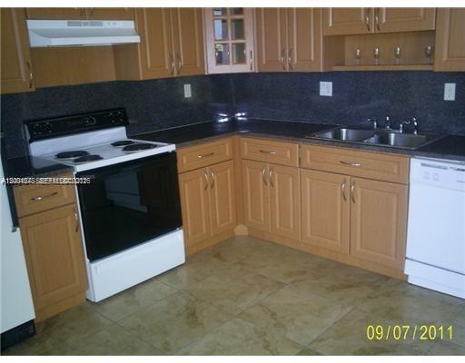 Building Photo - 8600 SW 133rd Avenue Rd