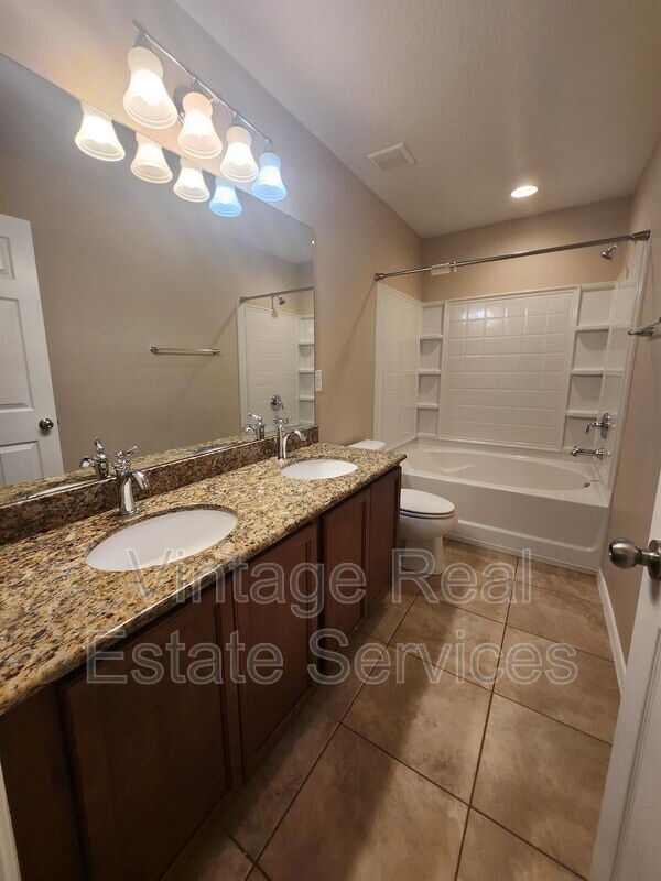 Building Photo - 4721 Chatterton Way
