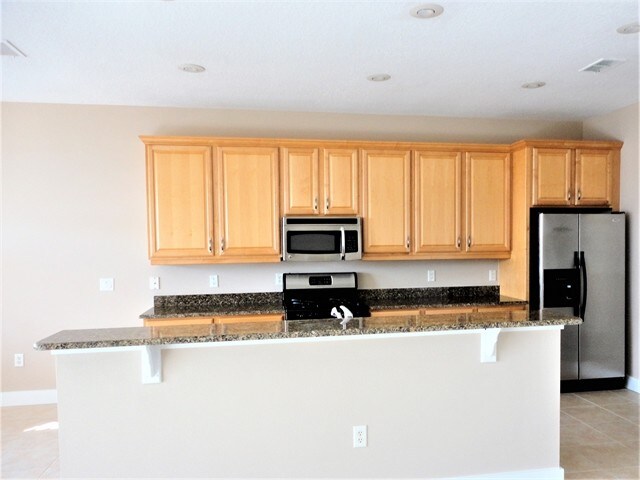 Building Photo - 6405 Oyster Island Cove