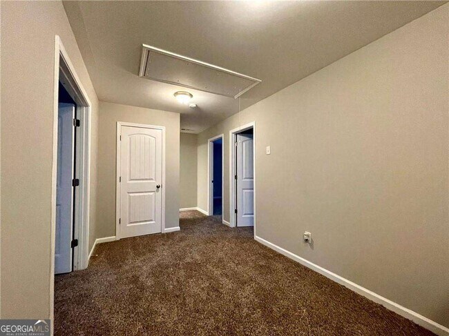 Building Photo - 6926 Golden Bud Ln