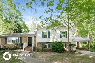 Building Photo - 273 Holmes Dr