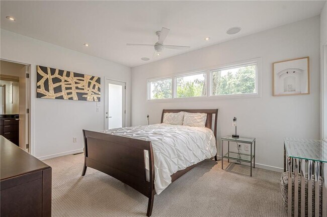 Building Photo - 2269 Briarwood Hills Dr NE