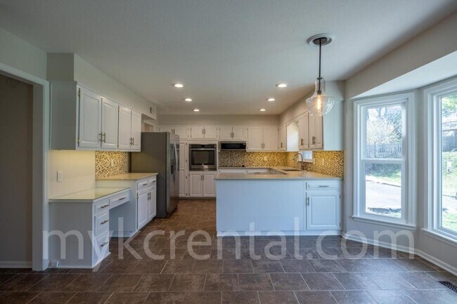 Building Photo - 12012 Ensley Ln