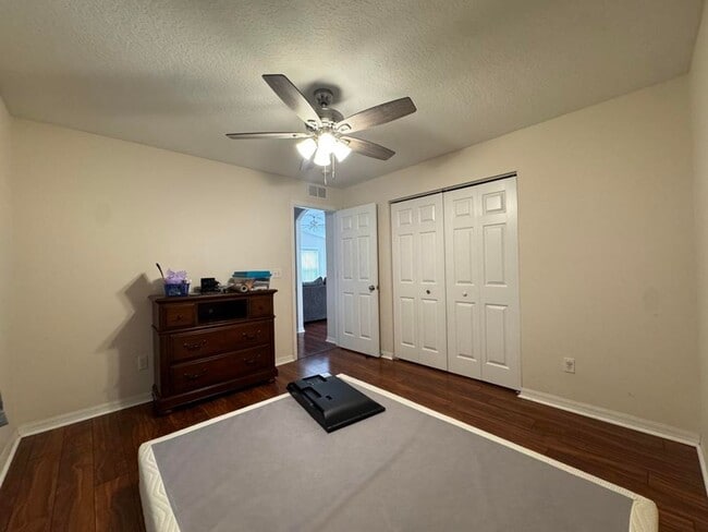 Building Photo - 3/2 in Daytona Beach