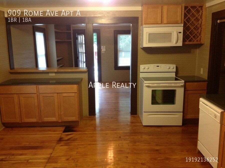 Building Photo - 909 Rome Ave