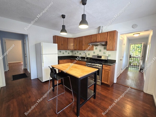 Building Photo - 2473 N Bayard St