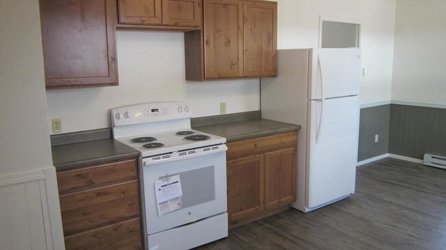 Building Photo - Newly Remodeled 3 Bedroom, 2 Bath Home on Montezuma Avenue