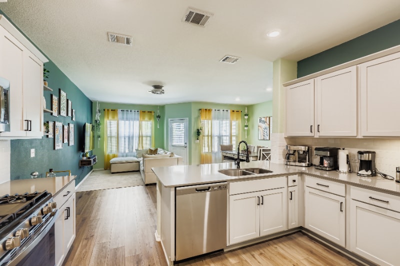 Building Photo - 7100 Spotted Leaf Wy