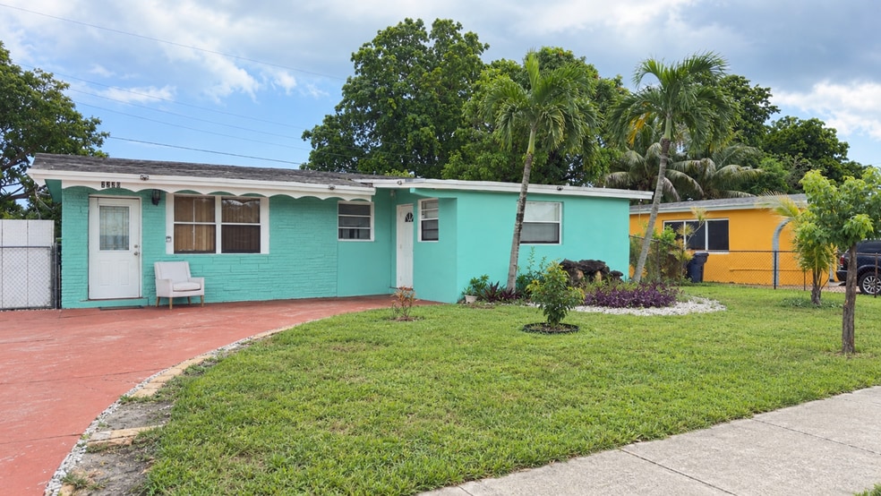 Building Photo - 2220 NW 23rd Ln