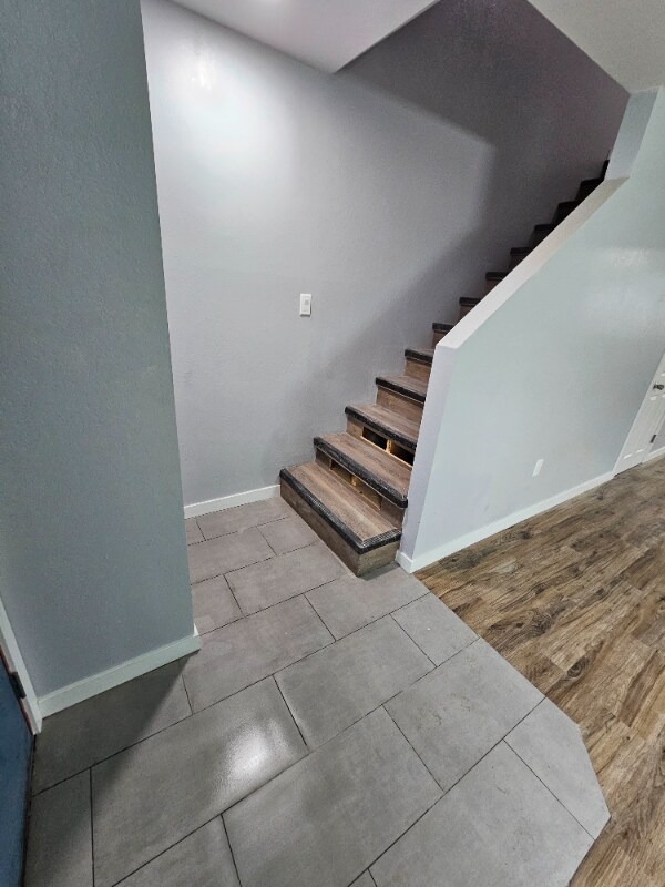 Building Photo - 806 Yucca Dr