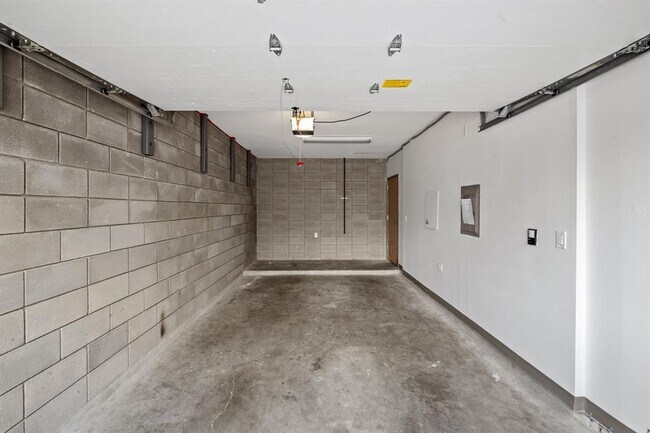 Building Photo - 4801 S Congress Ave