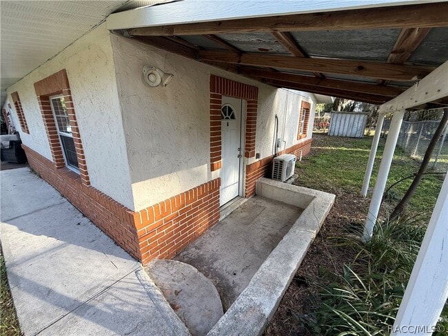 Building Photo - 3550 Viaduct Ln