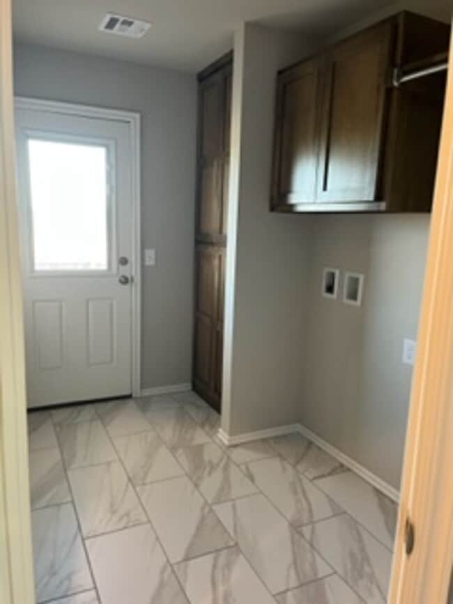 Building Photo - 1st Month Free!