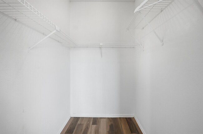 Building Photo - 793 Davis Rd