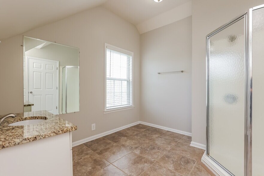 Building Photo - 2611 Hawk Eye Ct