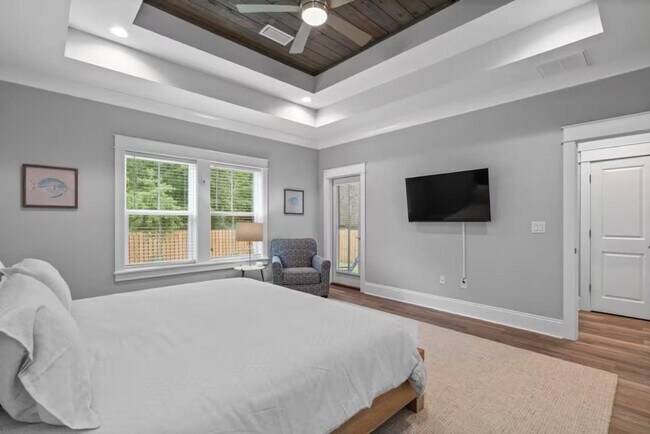 Building Photo - 1152 N County Hwy 393