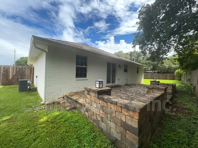 Building Photo - 3321 Meghans Way