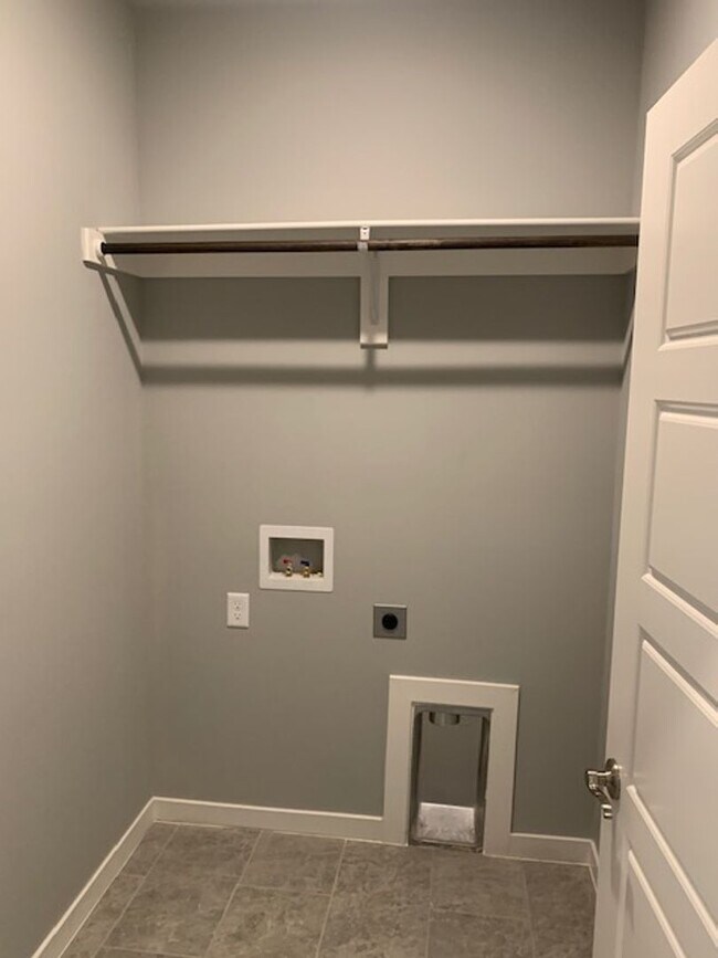 Building Photo - Beautiful Home In The Heart of Springdale ...