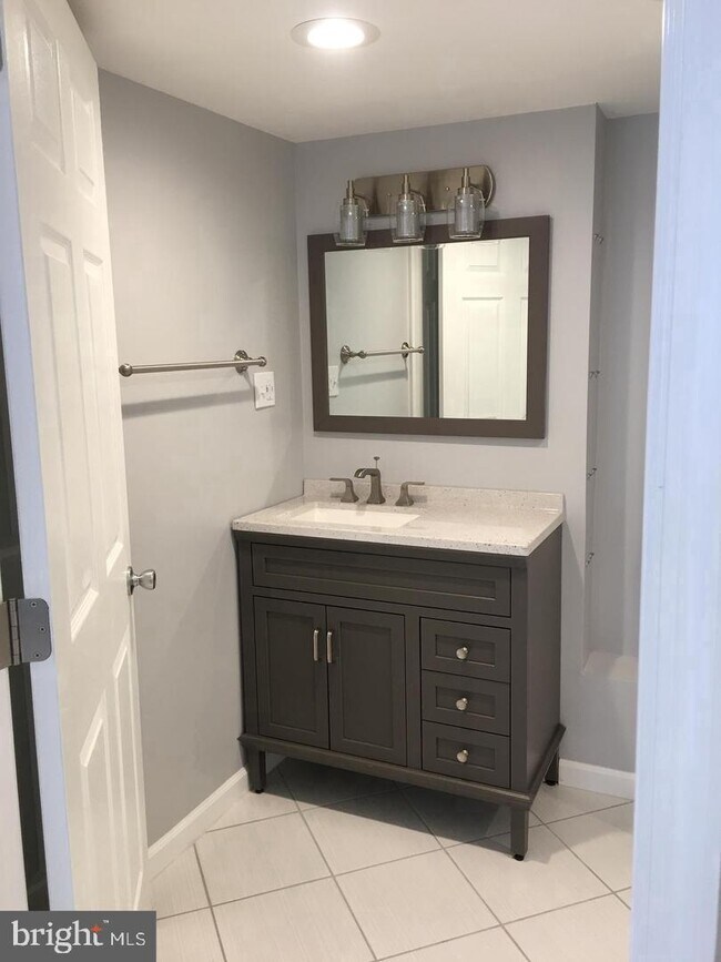 Building Photo - 132 Paoli Pike