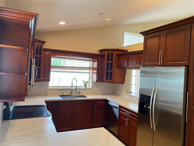 Building Photo - 767 Stanton Dr