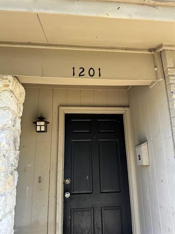 Primary Photo - 1201 Shorehaven Dr