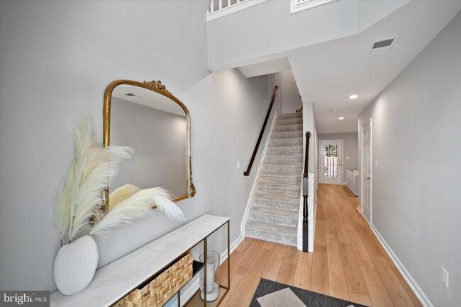 Building Photo - 43459 Laidlow St