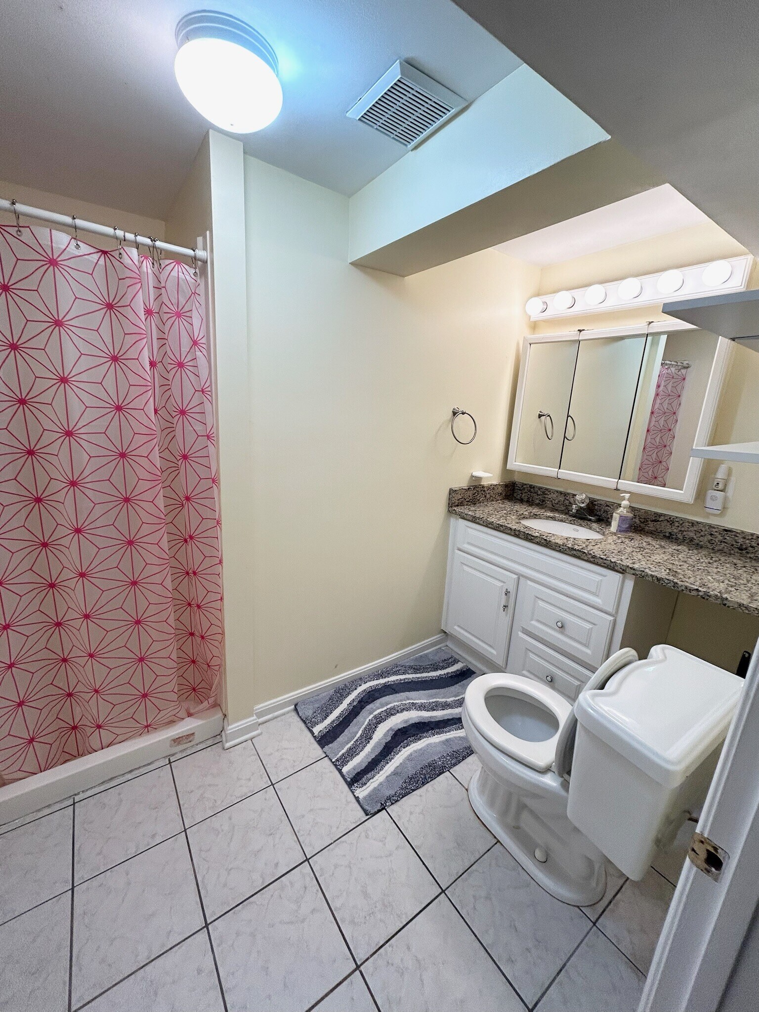 Building Photo - 2422 Observatory Pl NW