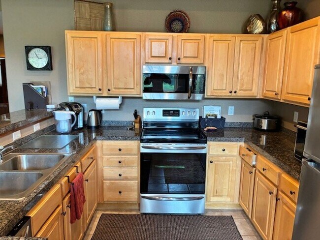 Building Photo - 113 Allegra Ln