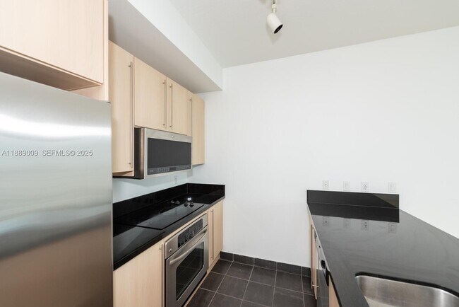 Building Photo - 79 SW 12th St