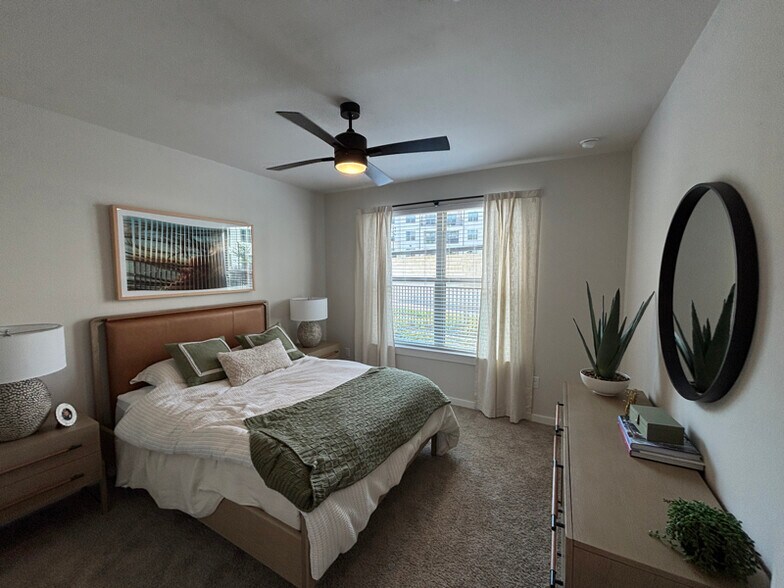 Building Photo - 19500 I-35