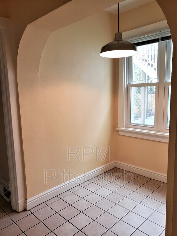 Building Photo - 205 Lehigh Ave