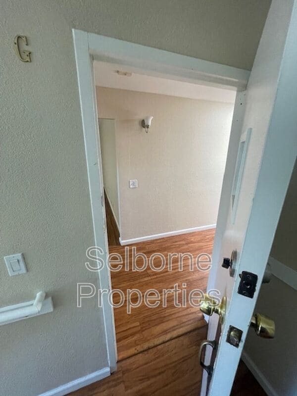 Building Photo - 524 41st St