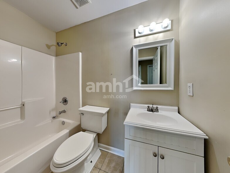 Building Photo - 108 Ashby Cross Ct