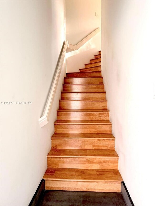 Building Photo - 21025 NE 38th Ave