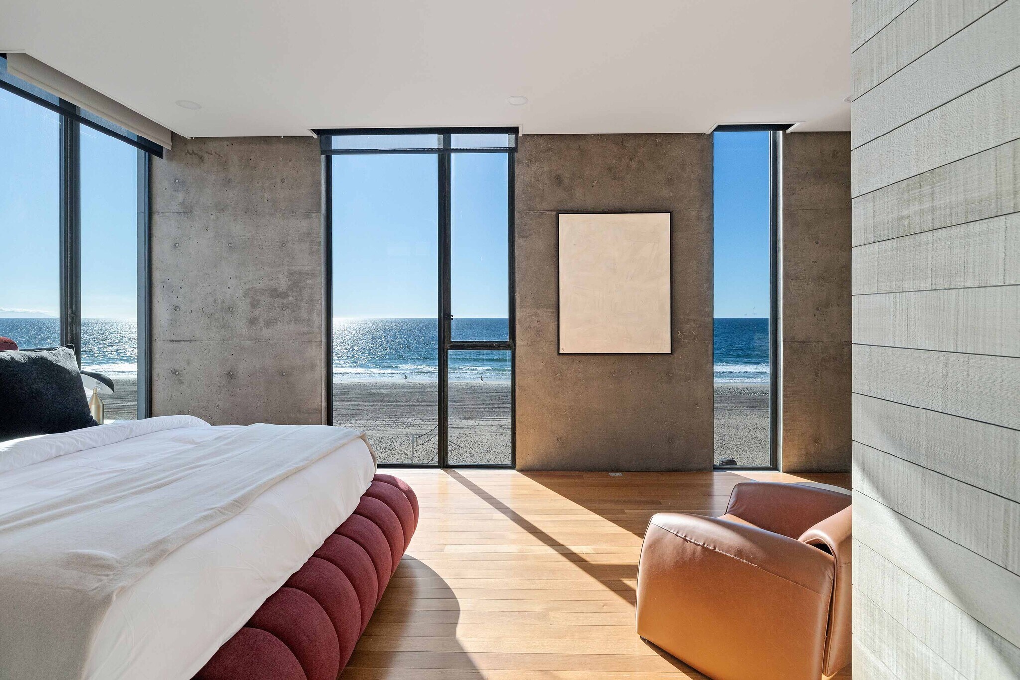 Building Photo - 1812 The Strand