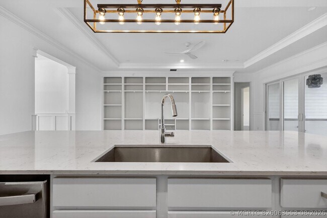 Building Photo - 799 Hookline Cir