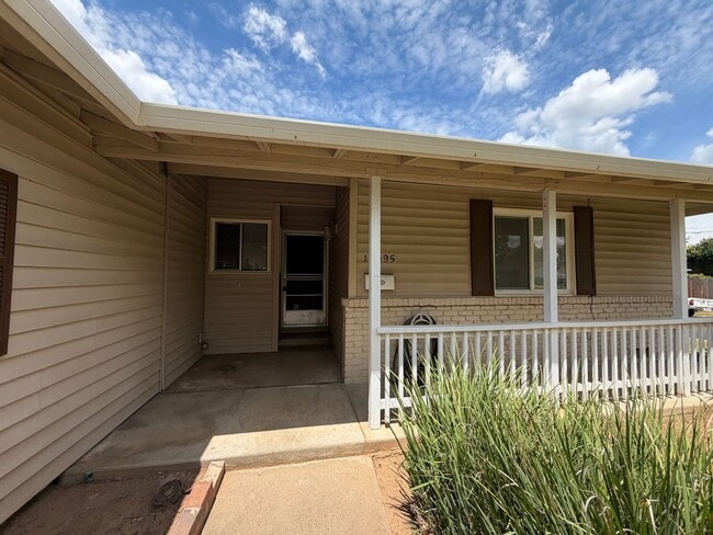 Building Photo - Gorgeous Rancho Cordova Home on Large Corner Lot!