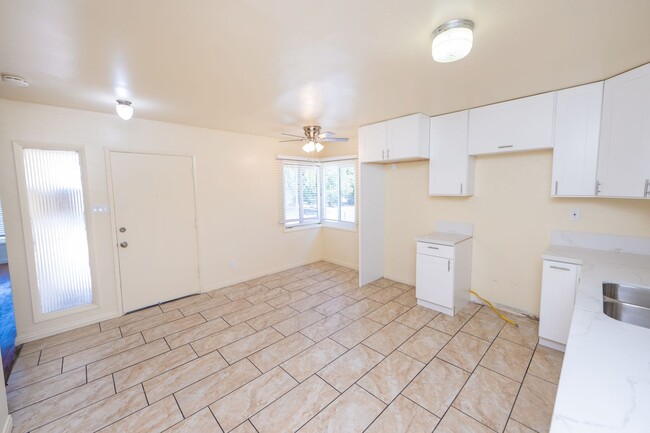Building Photo - 3BR/2BA - Single Family Home in El Cajon!