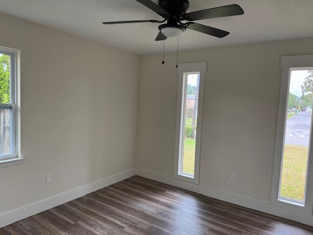 Building Photo - 712 Elise Ln