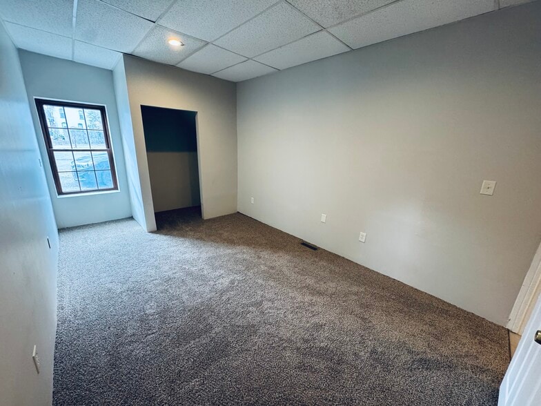 Building Photo - 351 W 8th St