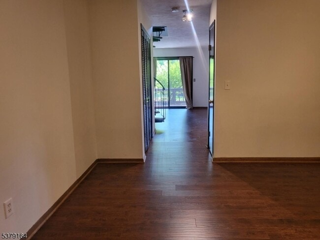 Building Photo - 1 Red Lodge Dr