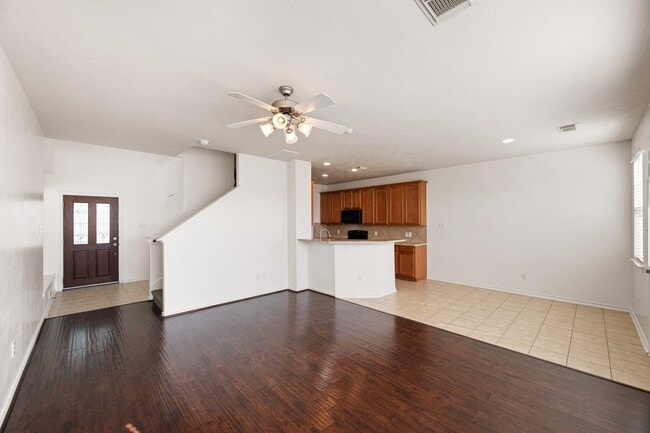 Building Photo - 11938 Ramla Place Trail