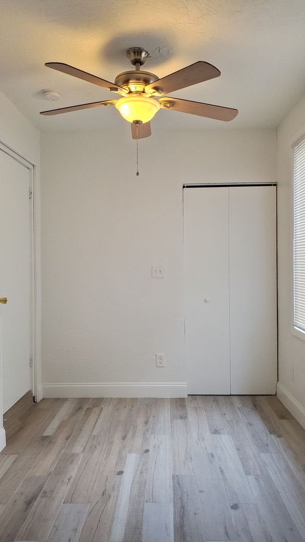 Building Photo - Coming Soon! 2 Bedroom, 1 Bathroom Home fo...