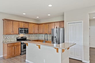 Building Photo - 7607 12th St SE